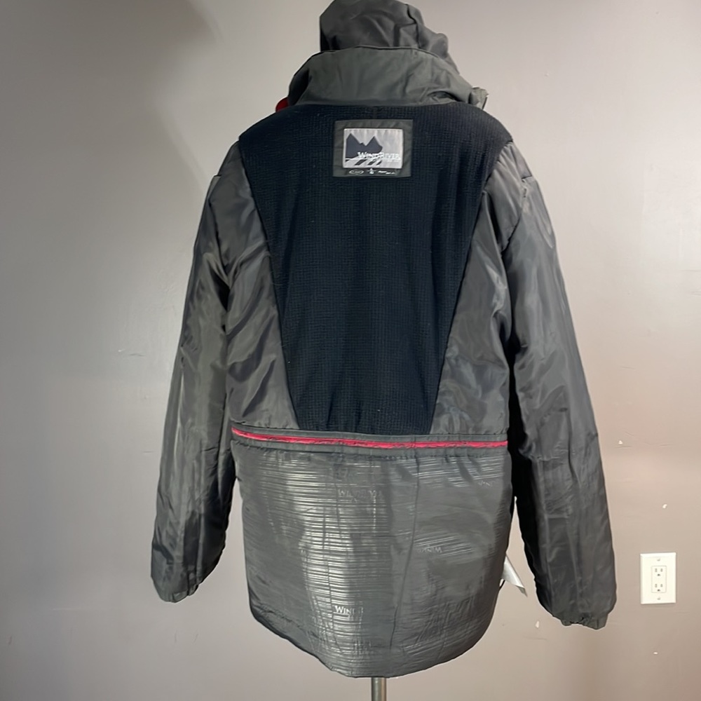 Wind river mens winter coat size large in near new condition.  T-max.  Hyper-Dri - Picture 14 of 17